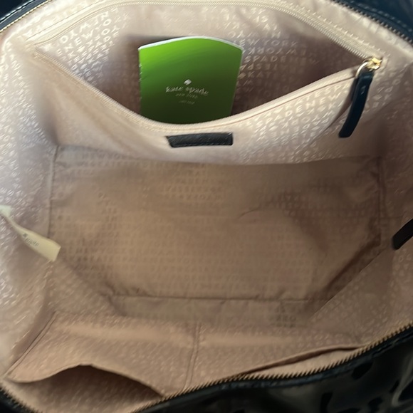 Kate Spade bag and matching wallet; back patent leather look - Picture 7 of 13